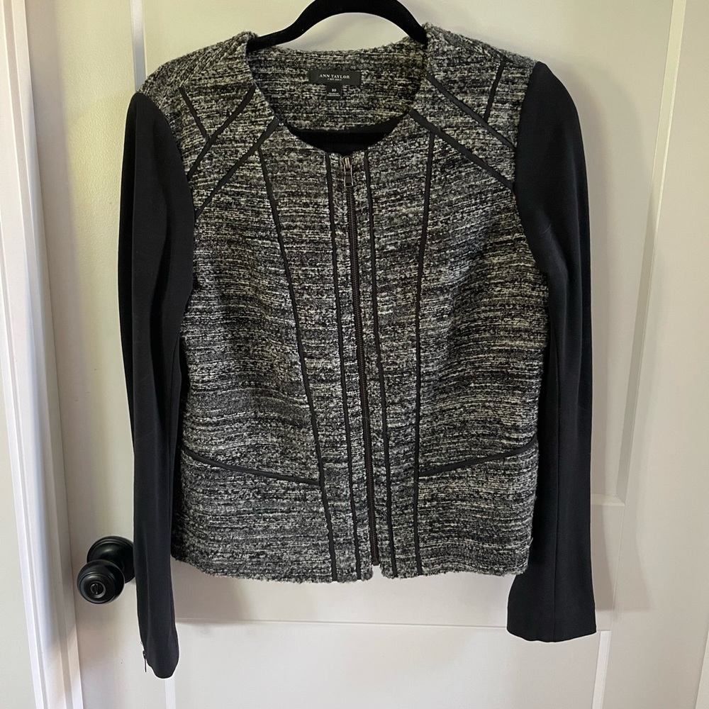 Ann Taylor suit - size 10
